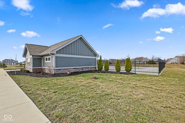 10283 Sinndar Lane, Fishers, IN 46040