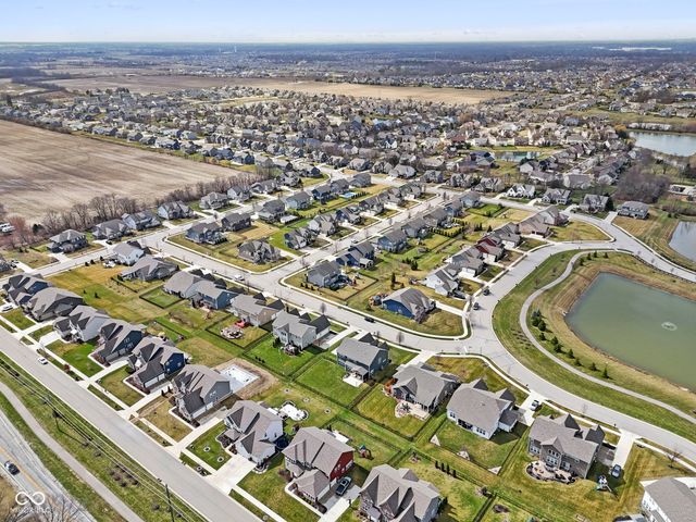 10283 Sinndar Lane, Fishers, IN 46040