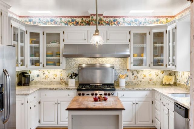 132 Forest Avenue, Pacific Grove, CA 93950