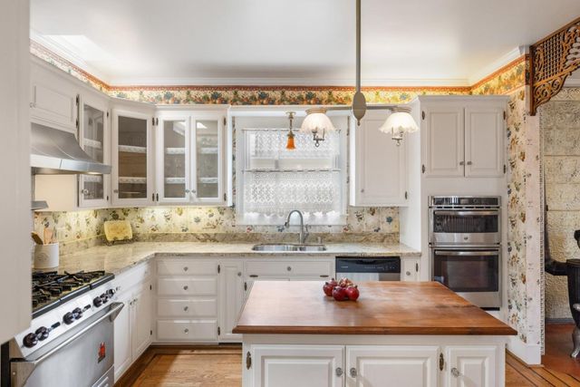 132 Forest Avenue, Pacific Grove, CA 93950
