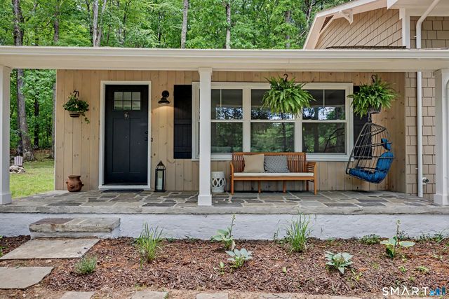 24 Wills Road, Newtown, CT 06470