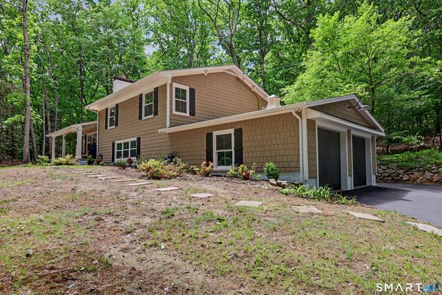 24 Wills Road, Newtown, CT 06470