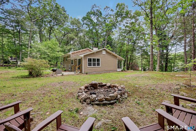 24 Wills Road, Newtown, CT 06470