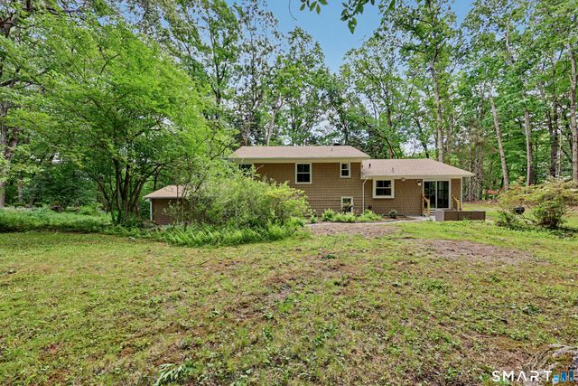 24 Wills Road, Newtown, CT 06470