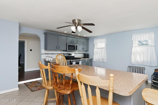 1321 Helderberg Avenue, Rotterdam, NY 12306