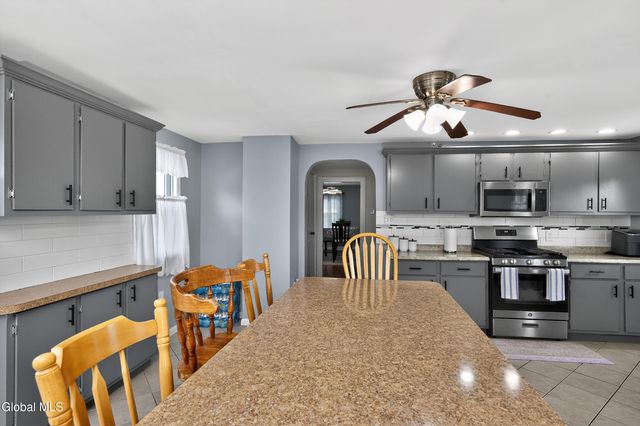 1321 Helderberg Avenue, Rotterdam, NY 12306