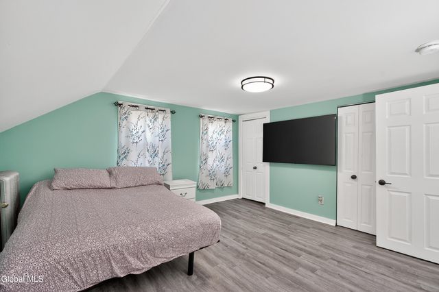 1321 Helderberg Avenue, Rotterdam, NY 12306