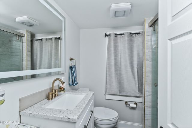 1321 Helderberg Avenue, Rotterdam, NY 12306