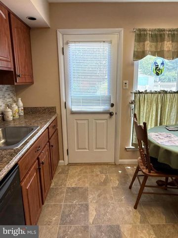 12 SCHOOL RD, Horsham, PA 19044