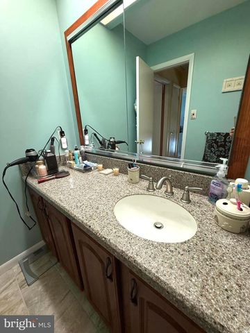 12 SCHOOL RD, Horsham, PA 19044