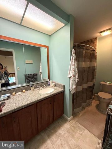 12 SCHOOL RD, Horsham, PA 19044