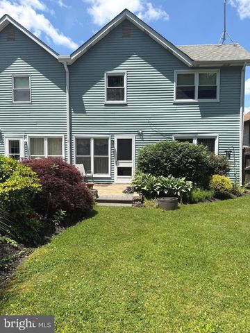 12 SCHOOL RD, Horsham, PA 19044
