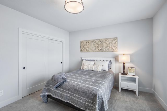 572 Napoli Avenue, West Des Moines, IA 50266