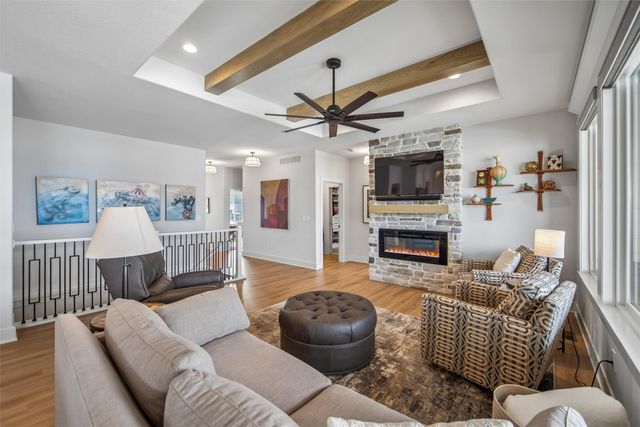 572 Napoli Avenue, West Des Moines, IA 50266