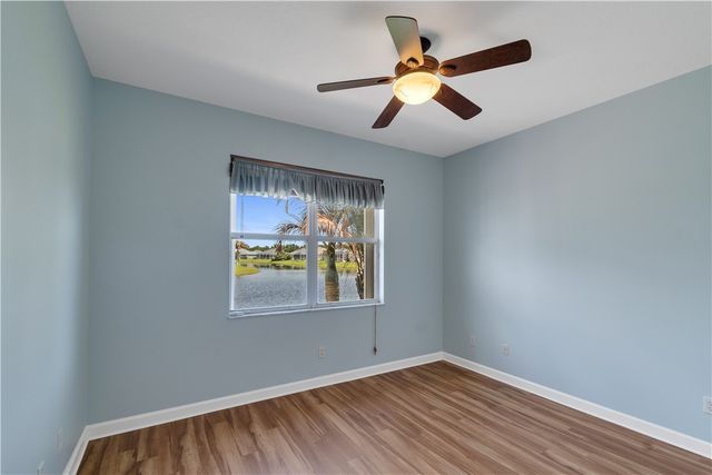 5370 E 1st Square SW, Vero Beach, FL 32968