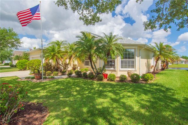 5370 E 1st Square SW, Vero Beach, FL 32968