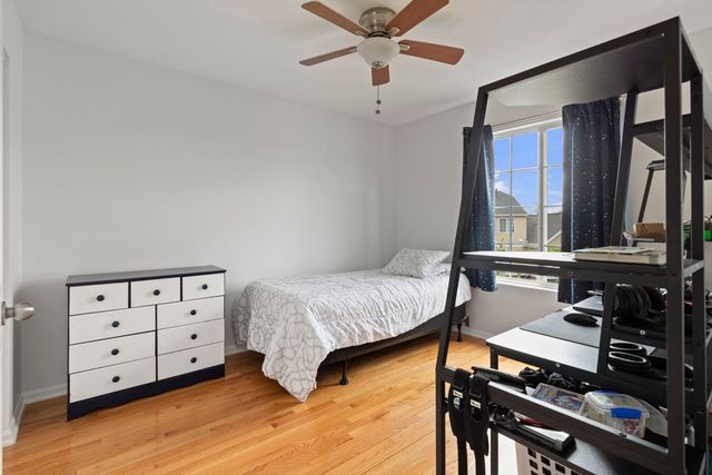 10325 KERRY RIDGE Court, Chicago Ridge, IL 60415
