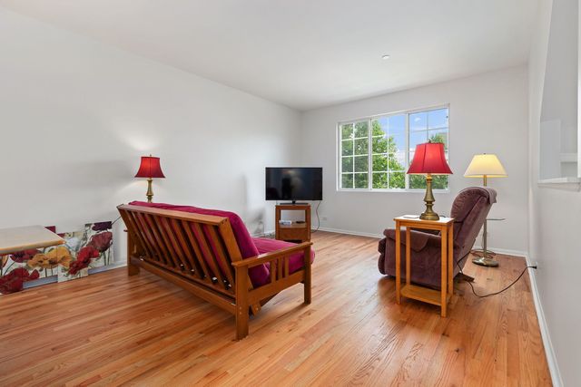 10325 KERRY RIDGE Court, Chicago Ridge, IL 60415