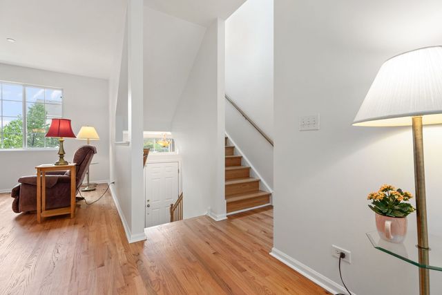 10325 KERRY RIDGE Court, Chicago Ridge, IL 60415