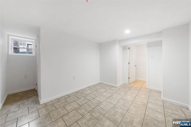 249 Summer Avenue, Newark, NJ 07104