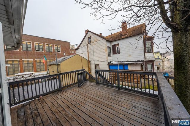 249 Summer Avenue, Newark, NJ 07104