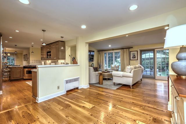 124 Churchill Road, Hamden, CT 06517