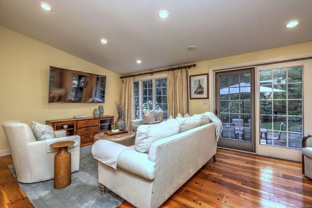 124 Churchill Road, Hamden, CT 06517