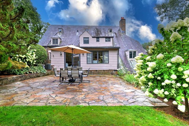 124 Churchill Road, Hamden, CT 06517