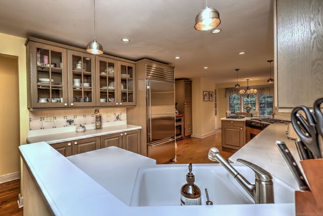 124 Churchill Road, Hamden, CT 06517