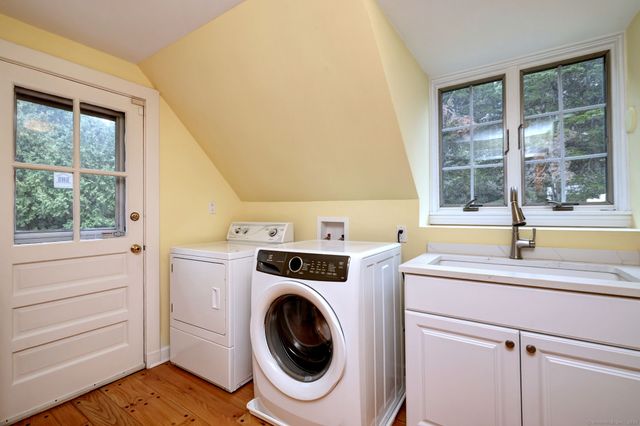 124 Churchill Road, Hamden, CT 06517