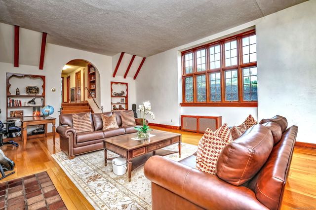 124 Churchill Road, Hamden, CT 06517