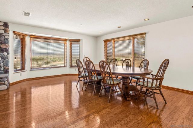 25090 Oakana, Ramona, CA 92065