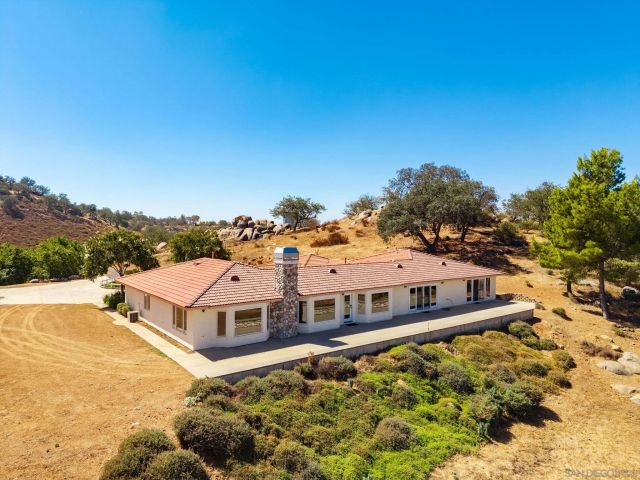 25090 Oakana, Ramona, CA 92065