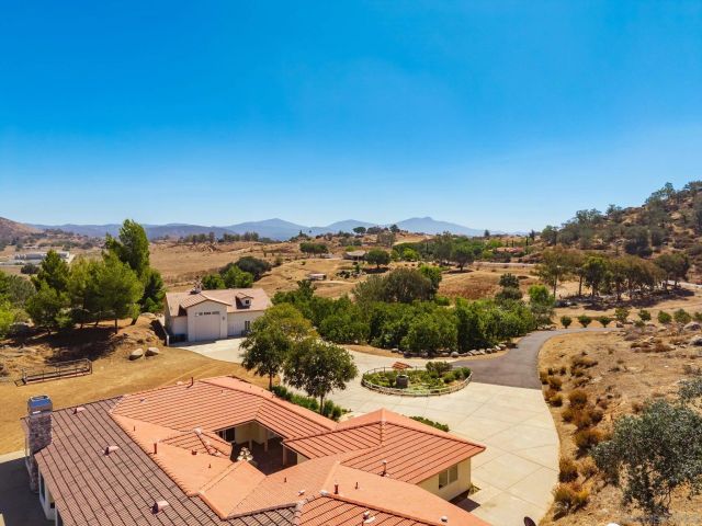 25090 Oakana, Ramona, CA 92065