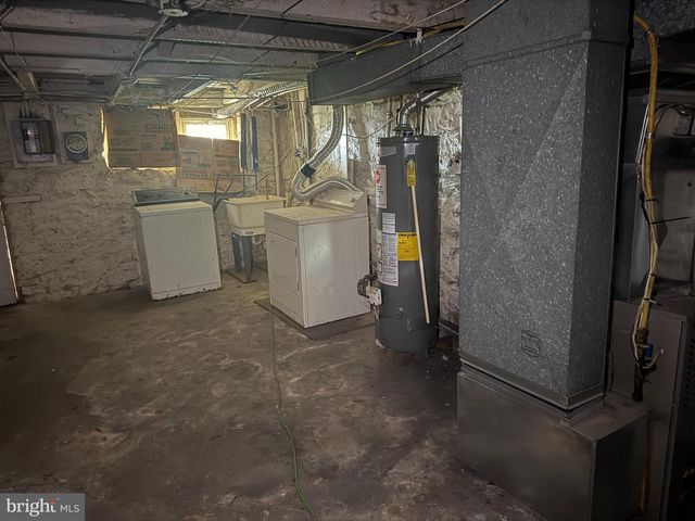 2209 BAKER ST, Baltimore, MD 21216