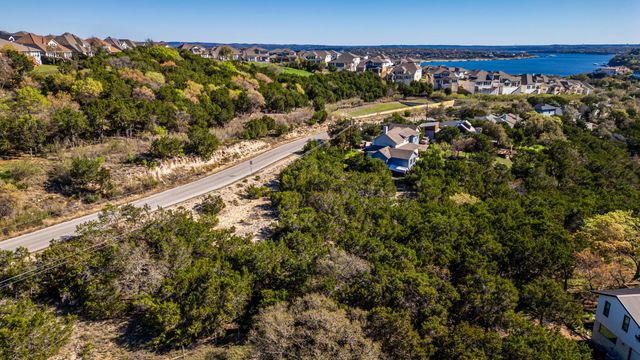 2711 Crosswind DR, Spicewood, TX 78669