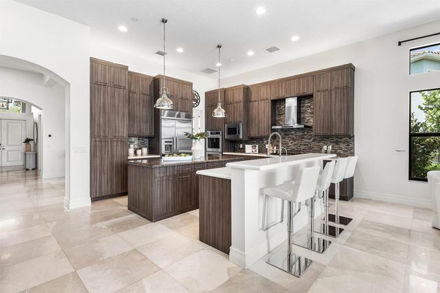 16872 Pavilion Way, Delray Beach, FL 33446