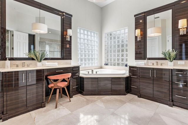 16872 Pavilion Way, Delray Beach, FL 33446