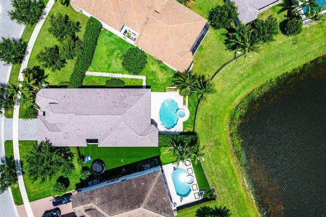 16872 Pavilion Way, Delray Beach, FL 33446