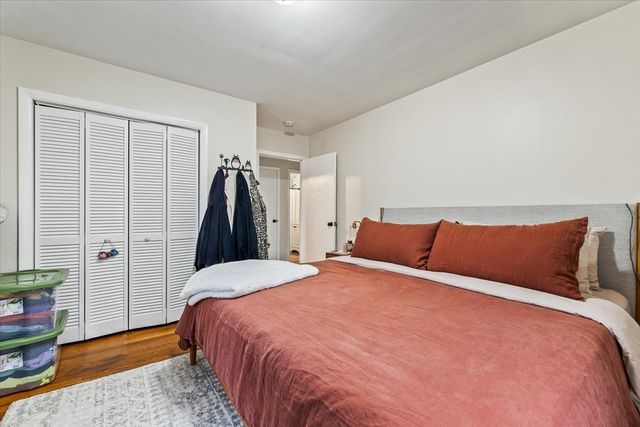 7 Holbrook Rd 2, Oxford, MA 01540