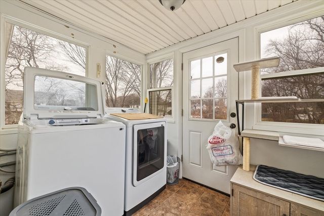 7 Holbrook Rd 2, Oxford, MA 01540