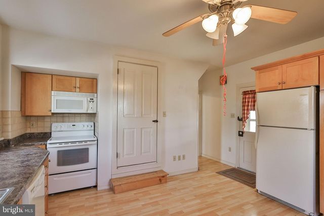 38 N MAIN ST, Richlandtown, PA 18955