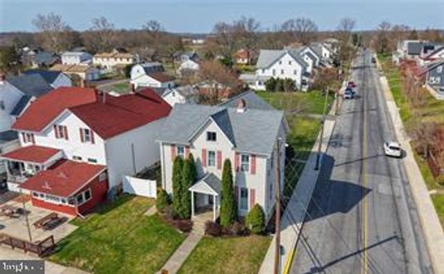 38 N MAIN ST, Richlandtown, PA 18955