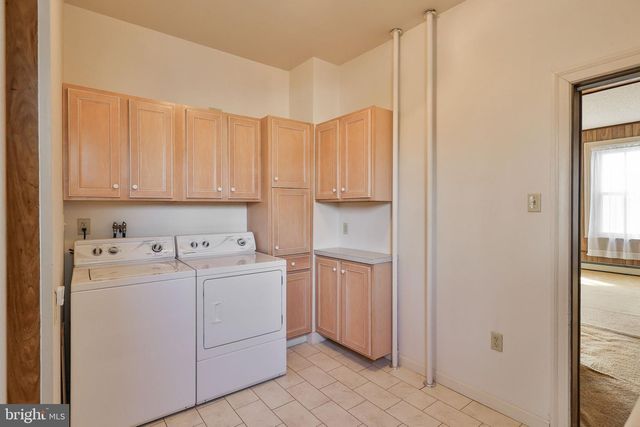 38 N MAIN ST, Richlandtown, PA 18955