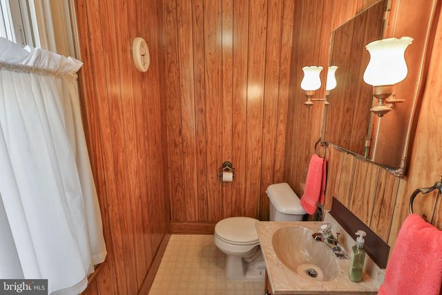 38 N MAIN ST, Richlandtown, PA 18955