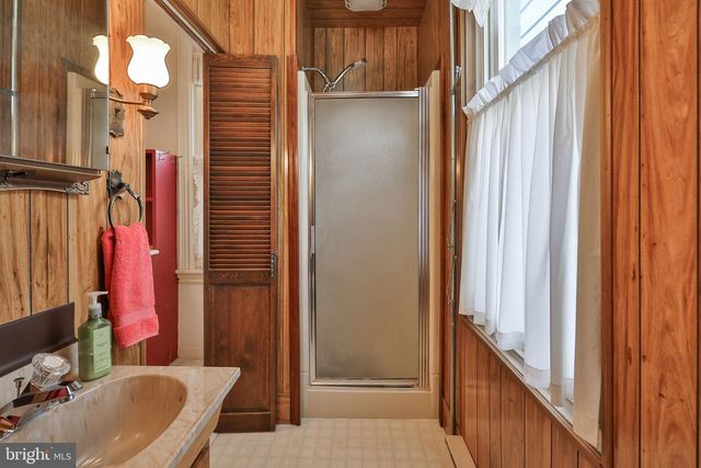 38 N MAIN ST, Richlandtown, PA 18955