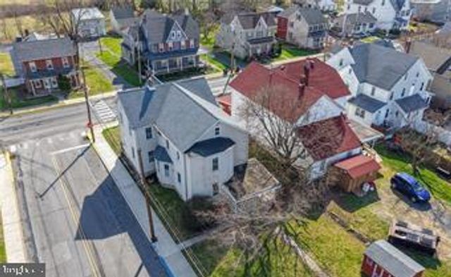 38 N MAIN ST, Richlandtown, PA 18955