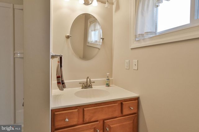 38 N MAIN ST, Richlandtown, PA 18955