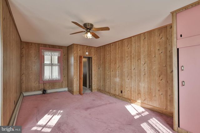 38 N MAIN ST, Richlandtown, PA 18955