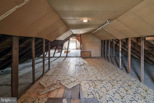 38 N MAIN ST, Richlandtown, PA 18955